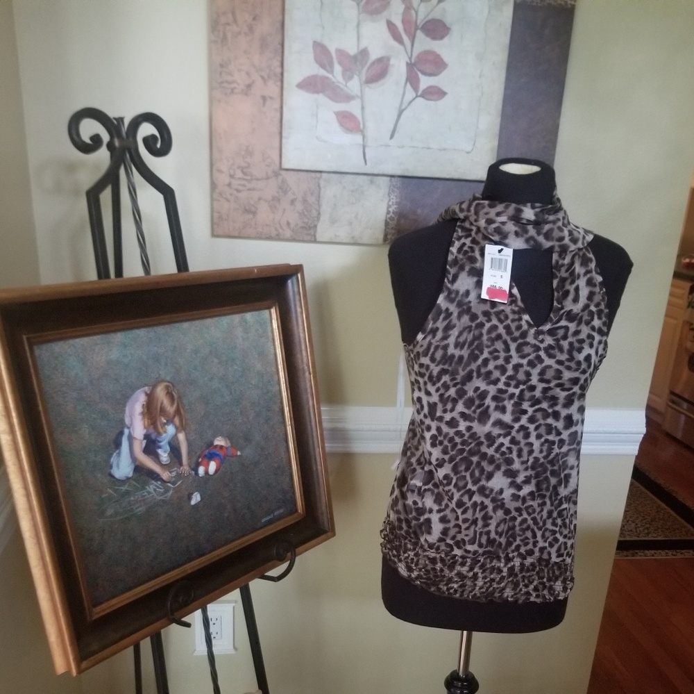 Blackless animal print shirt Size Small